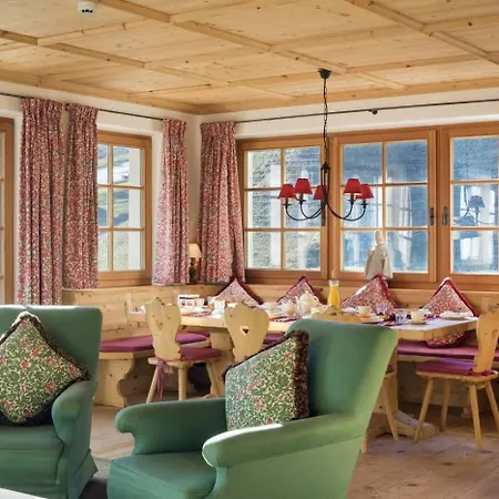 Alpine Bliss Retreat In Sankt Anton Lejlighed St Anton am Arlberg